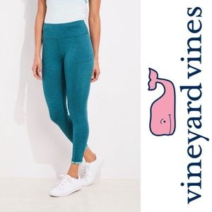 Vineyard Vines Women Leggings, Side Pockets.